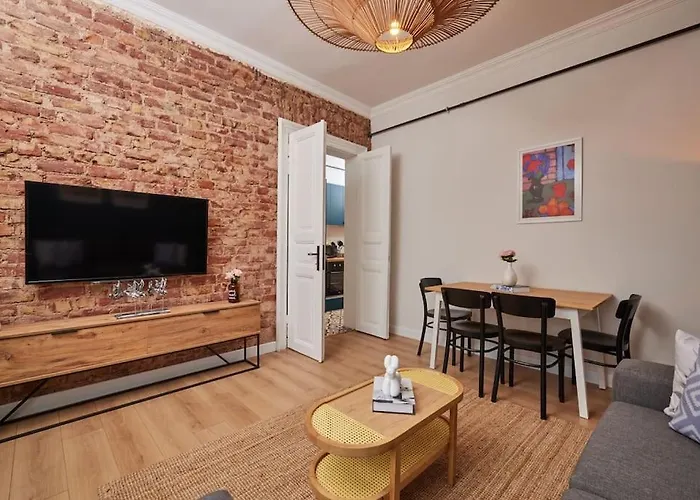 Appartamento Charming 3br 2bath Ac In Center - Santur D8 *